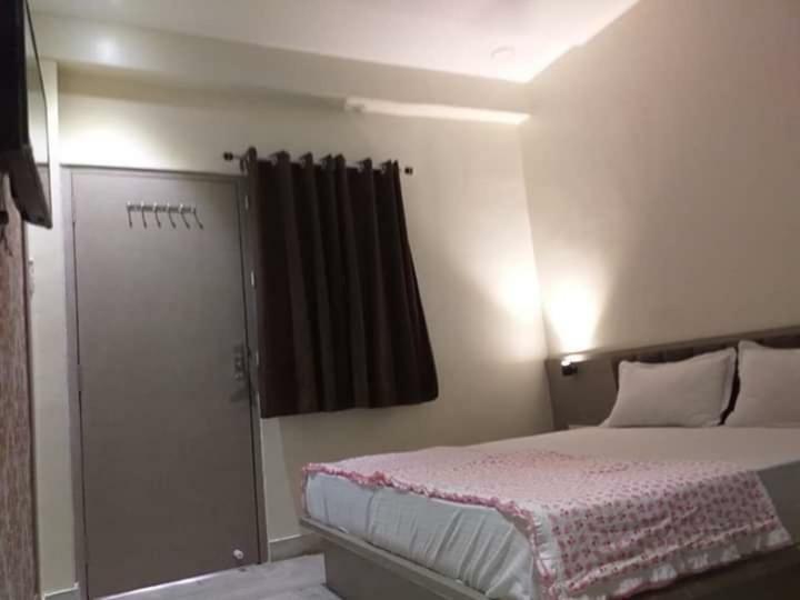 Hotel Diamond Castle Pāli Zewnętrze zdjęcie