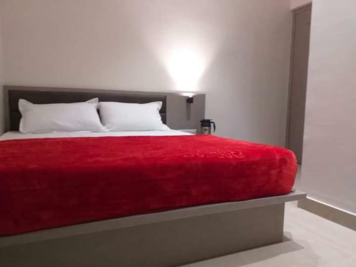 Hotel Diamond Castle Pāli Zewnętrze zdjęcie