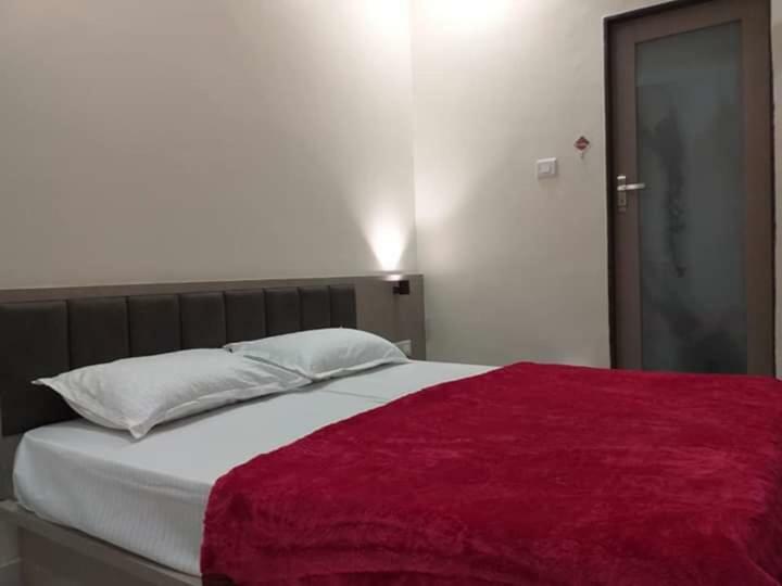 Hotel Diamond Castle Pāli Zewnętrze zdjęcie